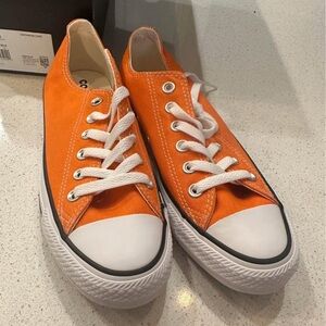 NIB Converse Vibrant Orange Golden Poppy Sneakers with White Accents Size 8